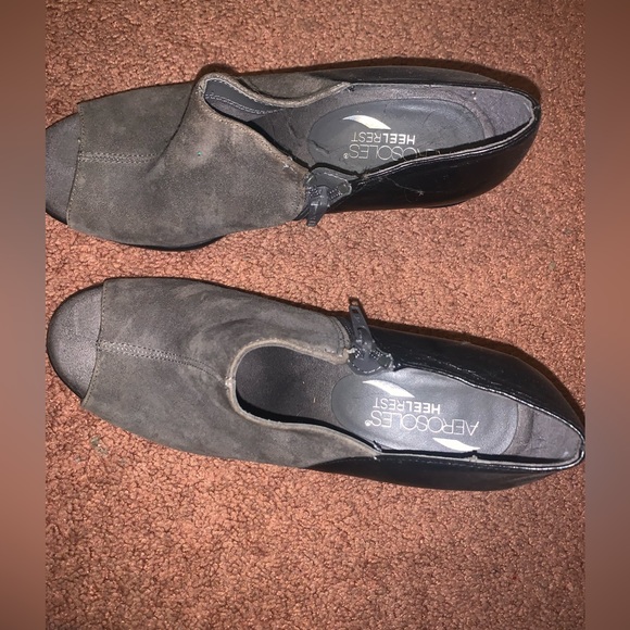 Women’s open toe heels - Picture 2 of 3